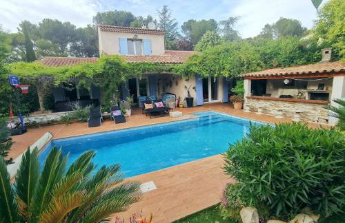 BELLE VILLA Piscine 120 m2, 8 pers, 3 belles chambres Près d'Aix-en-Provence - Foto 11