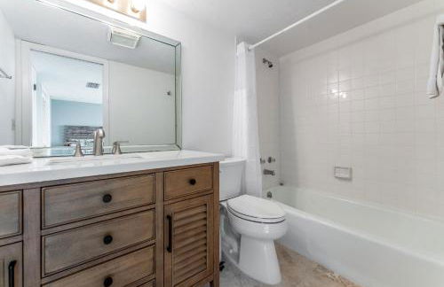 Luxury, Direct Oceanfront Unit and Balcony, Southeast Corner, Heated Pool, Garage Parking - Foto 15