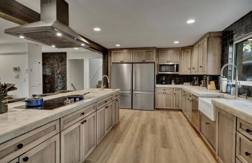 Private Indoor Pool Estate with Hot Tub - Foto 10