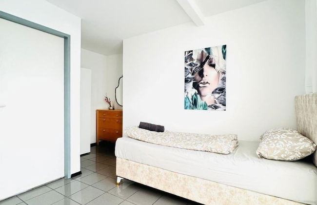 7 private Rooms in a spacious Villa - Foto 47