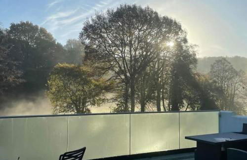 Riverside Retreat - Photo 55