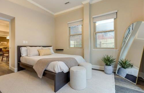 Walk to OTR! Hot Tub and Movie Room at Cincy Condo - Foto 14