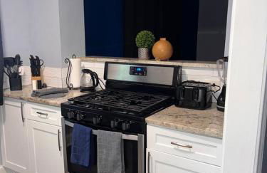 Charming King bed & Queen Sofa bed & TV Wifi - Foto 38