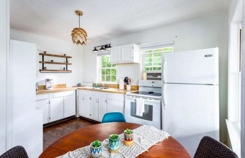 Shenandoah mountain cottage w hot tub & fire pit - Foto 3