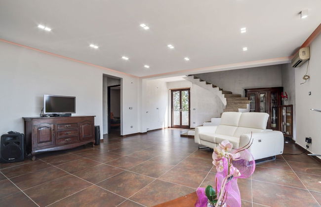 Villa in Nissoria With Private Pool - Foto 15