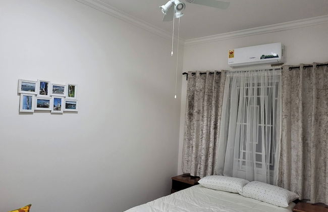 Serene Oasis in East Legon Hills - Chic 2 Bedroom Retreat - Photo 2