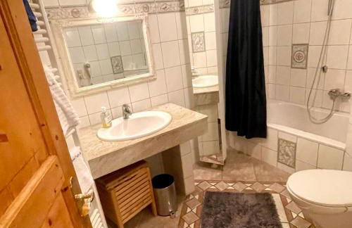 Ferienwohnung Hotel Appartement 2 Schlafzimmer Altes Landhaus Oste mit Terrasse, Grill, Küche, Bad, WLAN, nah am Nordsee Strand - Foto 11