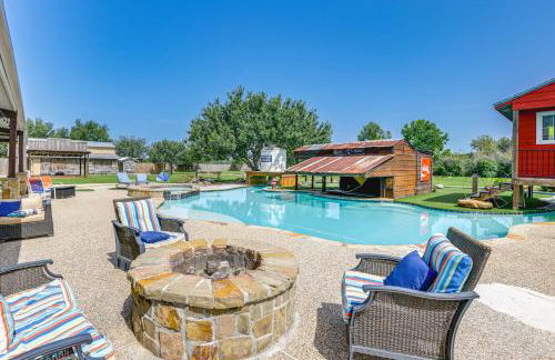 Lazy River Retreat in Cypress with Backyard Oasis! - Foto 1