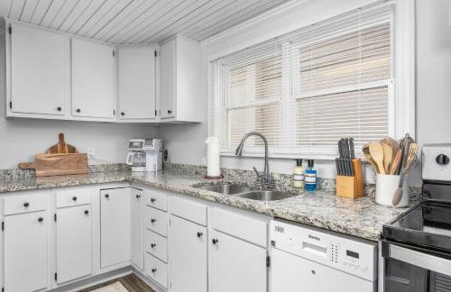 Cozy 3BD with Air Hockey, BBQ - Near Duke University - Foto 15