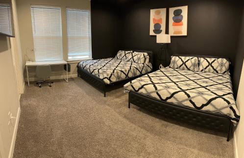 Spacious 3 Bed House near MD Anderson with Free Parking & Wi-Fi - Photo 28