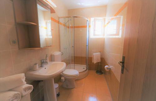 Apartments Coral, Klimno, island Krk - Foto 32