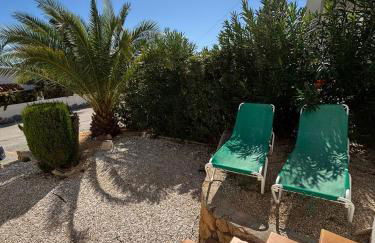 Apartamento con jardín, piscina y parking - Foto 15