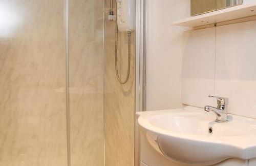 Springfield House - Photo 14