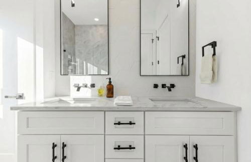 Hot Tub Poker Pool Table & Rooftop City MLS View - Foto 29