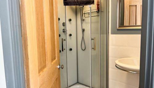 Charming Studio in West Sussex Countryside - Foto 5, Shower