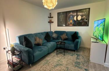 Deluxe 3 Bed new detached with a Super King bed - Photo 28