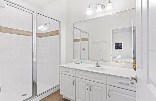 Grand Exclusive 4BR Pool Home near Disney Parks - Foto 17