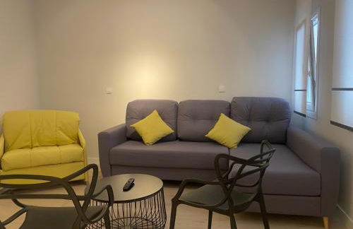 APARTAMENTOS LA FLORA BURGOS todos con aire acondicionado y ascensor - Foto 36