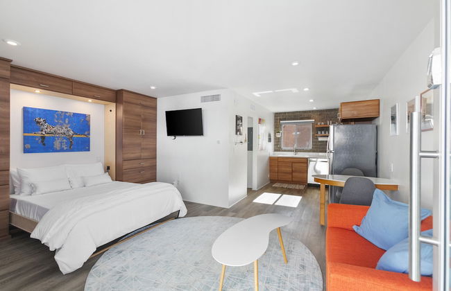 Modern Designer Studio with Pool - Foto 17