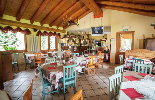 Chalet in Antey-saint-andre With Mountain Views - Foto 12