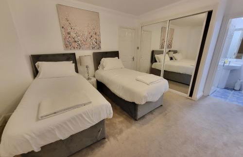 Garland Stylish 2 Bedroom Apartment A Minute Walk From Station - Foto 3