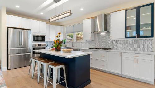 Spacious Mountain View 4 Bedroom Modern Home - Foto 2