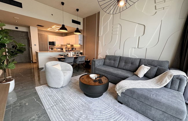 Easygo- Upgraded 1bdr Arjan, Joya - Photo 1