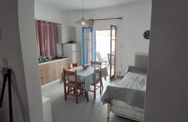 Με θέα τον όρμο της Βάρης - Photo 27