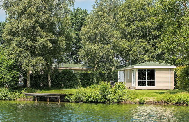 Modern and Cozy Chalet in Twente - Foto 1