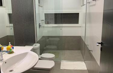 Casa moderna no centro próxima a atrações turísticas - Foto 11