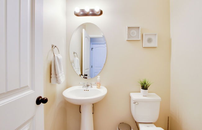 Waterfront Allyn Home with Fire Pit and 2 Kayaks! - Foto 23