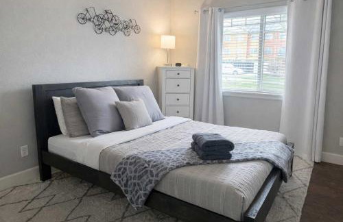 Condo with Sauna & Fitness Center, Extended Stay Savings - Foto 4