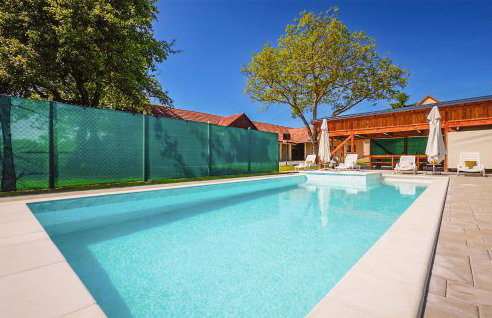 Stunning Home In Ivanska - Foto 1