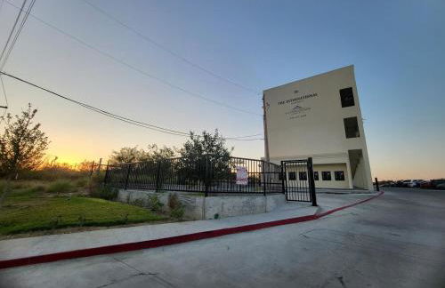 The WorkNest Stylish Stay w Desk & Fast Wi-Fi - Foto 10