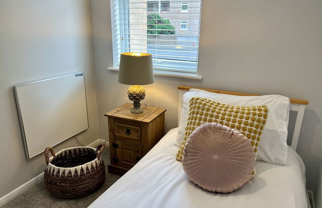 BookedUK - Lovely 2BR Flat in Hoddesdon - Foto 6