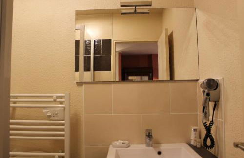 Oyonnax Bellignat Appart Hotel - Foto 33