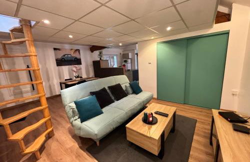 Mini-Loft, terrasse 24m2, Internet Haut-débit, garage privé et place de parking - Foto 1