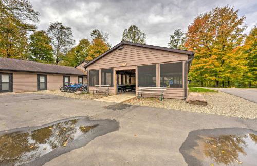 Cassopolis Cabin, Private Deck and Lake Access! - Foto 22