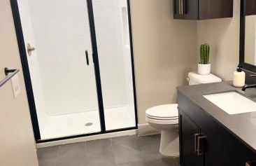 Downtown Dallas Apartment with Pool Gym and King Size Bed - Foto 8