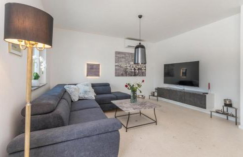 4 Bedroom Cozy Home In Donja Jagodnja - Foto 4