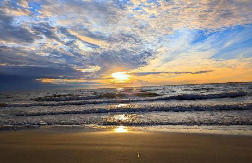 CoronaCove - New luxury retreat with private beach, views and sunsets! - Foto 6
