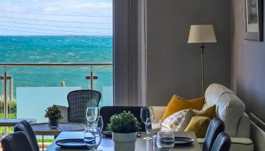 Beachside - Stunning sea view townhouse across the road from the beach - Foto 3