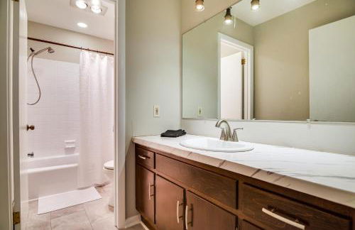 3 Mi to Downtown Inviting Lancaster Home! - Foto 21