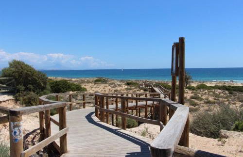 Bonita casa en urbanización privada muy cerca del mar y de Alicante - Foto 35