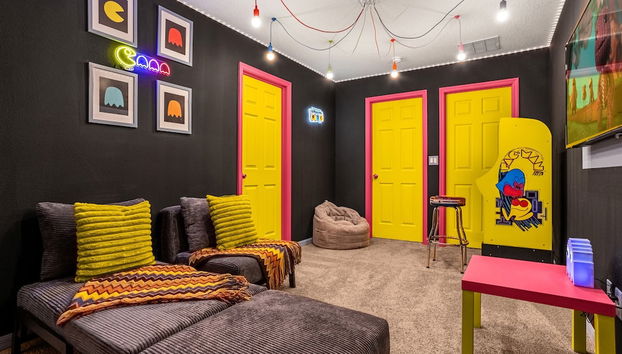 Upstay - Solara Resort Home w Pool BBQ Gamesroom - Foto 3, Habitación