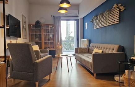 Heart of Faliro 2BR 5m Walk to Beach - Newly Renovated - Foto 17