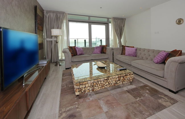 1 Bedroom Apartment in D1 Tower - Photo 6