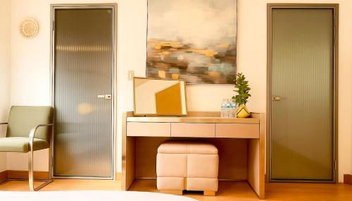 NatureGlow Residence Stylish Contemporary Home - Foto 4