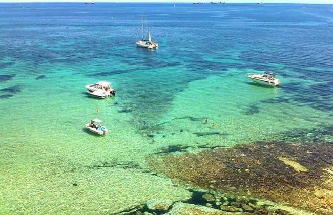 Peaceful Haven With Stunning Views Close to sea - Foto 34