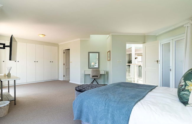 3 Bedroom Family Apartment Beach Club - Houtbay - Photo 18